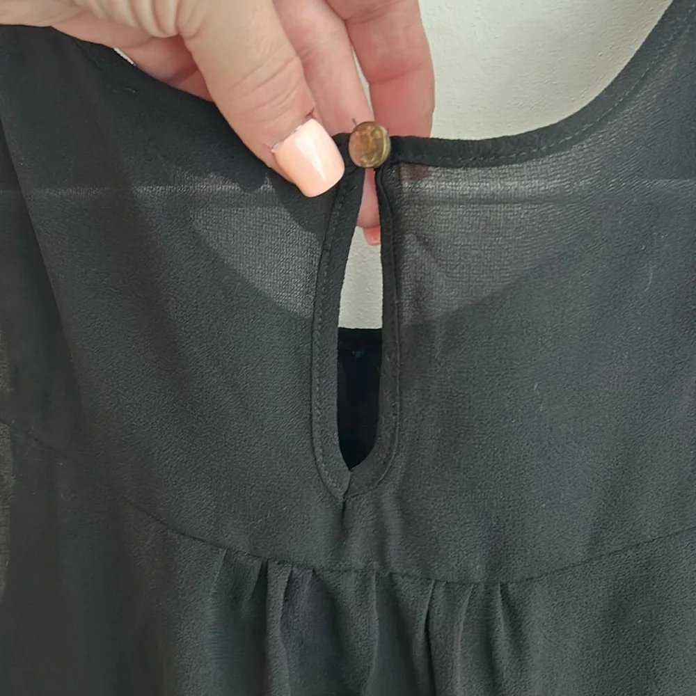 Mine brand Elegant Black Sleeveless Top size M - Picture 5 of 7